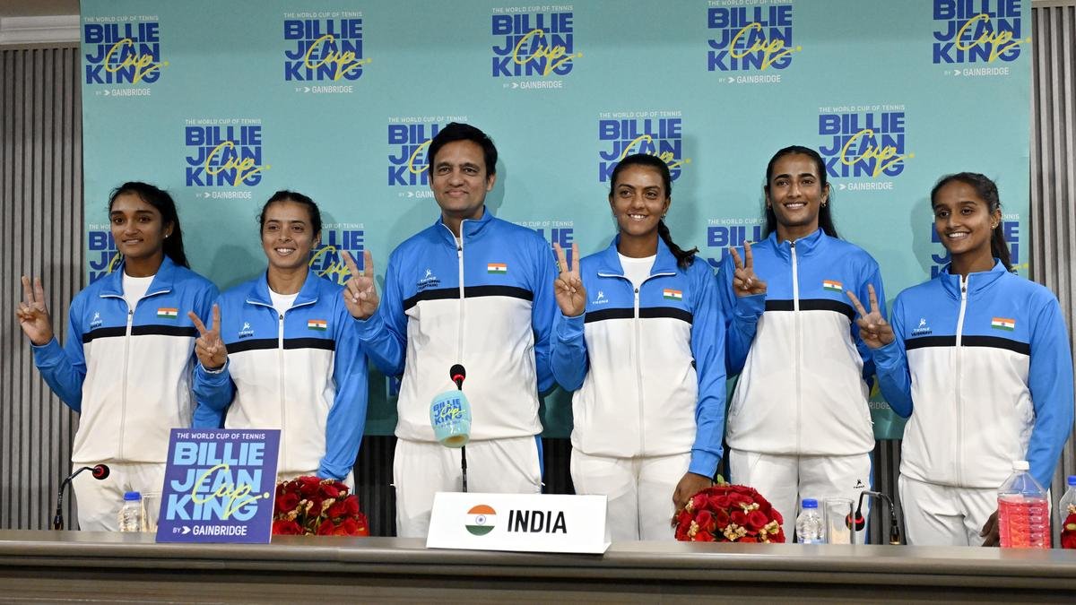दुखापतींनी त्रस्त असलेला भारत बिली जीन किंग कप प्लेऑफमध्ये पोहोचण्यासाठी होम सपोर्टवर स्वार होण्याची अपेक्षा करतो