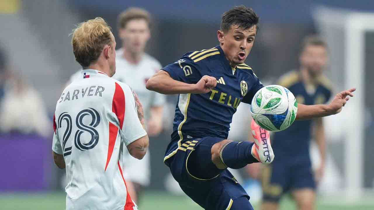 व्हाइटकॅप्सने बचावात्मक मिडफिल्डर कुबासला 2027-28 हंगामापर्यंत वाढवले आहे