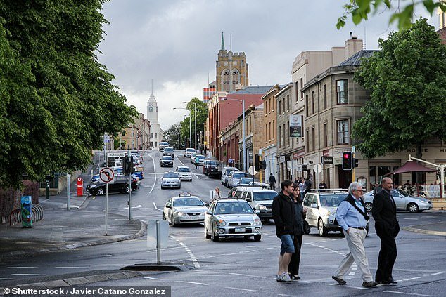 ऑस्ट्रेलियाचे सेवानिवृत्ती भांडवल उघड झाले आहे: सेवानिवृत्त मोठ्या संख्येने स्थायिक झाल्यामुळे देश आर्थिक समस्यांना तोंड देत आहे