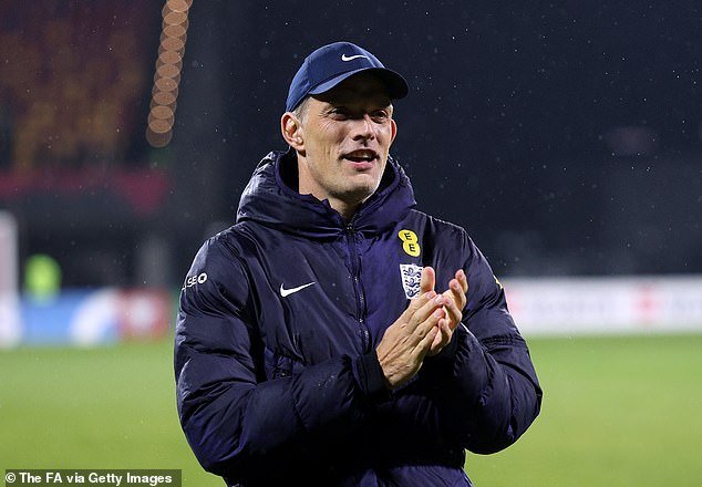 प्रकट: रुबेन अमोरिमच्या नियुक्तीपूर्वी ‘मॅन युनायटेडच्या शॉर्टलिस्टमधील सहा उमेदवार’… आणि इतर युरोपियन प्रशिक्षक पदानुक्रमातील जवळच्या संपर्कांद्वारे ‘महान’ लेबल केले