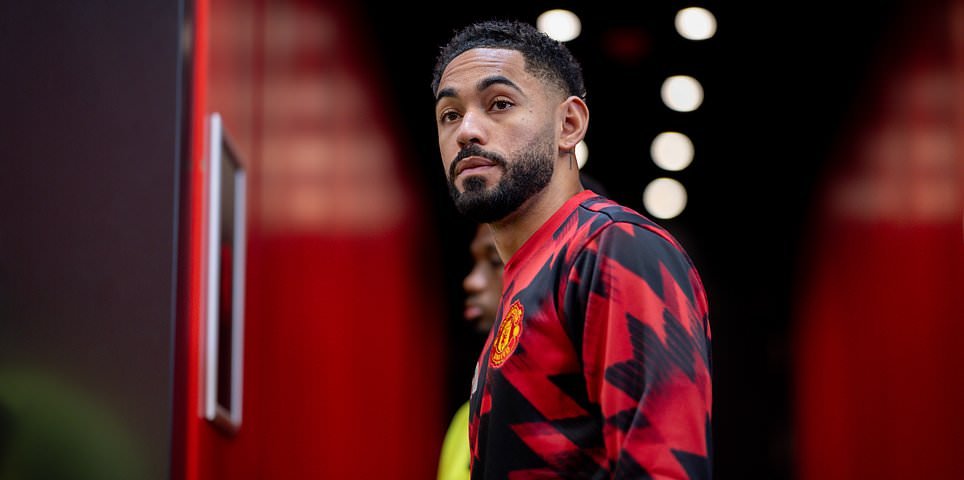 मँचेस्टर युनायटेड विरुद्ध एव्हर्टन – प्रीमियर लीग लाइव्ह: ताज्या स्कोअर, संघाच्या बातम्या आणि अपडेट्स कारण मॅथ्यूज कुन्हा टॉफी विरुद्ध रेड डेव्हिल्सच्या सोमवारच्या रात्रीच्या संघर्षासाठी एक शंका आहे