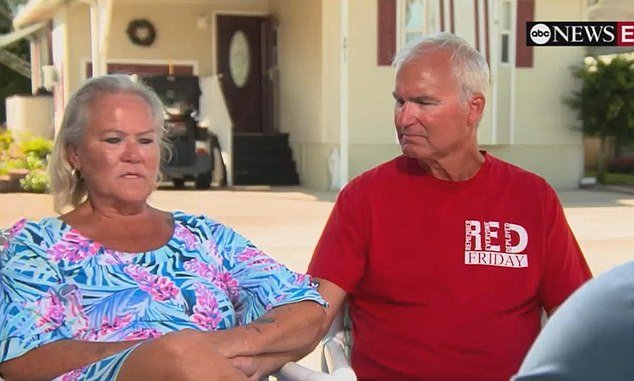 कार्निव्हल क्रूझ शिपवर पलंगाखाली मृतावस्थेत सापडलेल्या १८ वर्षीय महिलेची आजी, तिच्या हत्येशी संबंधित तिच्या सावत्र भावाविषयी, १६ वर्षीय नवीन तपशील शेअर करत आहे.