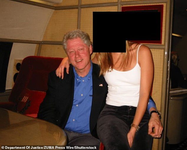 बिल क्लिंटन यांनी न्याय विभागाकडून एपस्टाईनच्या सर्व फाईल्स रिलीझ करण्याची मागणी केली आहे, तर पीडितांचा दावा आहे की इतर हजारो फोटो अजूनही लोकांपासून रोखले जात आहेत