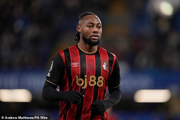 मॅन सिटी अँटोनी सेमेनेयूसाठी £65 दशलक्षच्या वाटचालीत – पेप गार्डिओलासह लिव्हरपूल, मॅन युनायटेड आणि चेल्सी या प्रतिस्पर्ध्यांना बॉर्नमाउथ एक्कावर पराभूत करण्याच्या मार्गावर आहे.