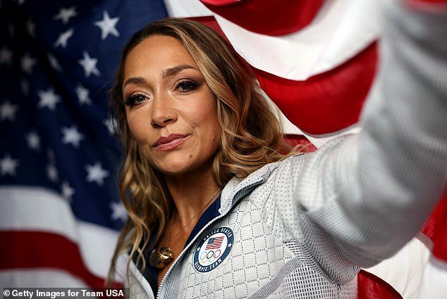 कॅनेडियन प्रतिस्पर्ध्यांनी त्याच्यावर ‘हेराफेरी’ कार्यक्रमाचा आरोप केल्यानंतर संतप्त अमेरिकनने हिवाळी ऑलिंपिक स्पॉटवर दावा केला