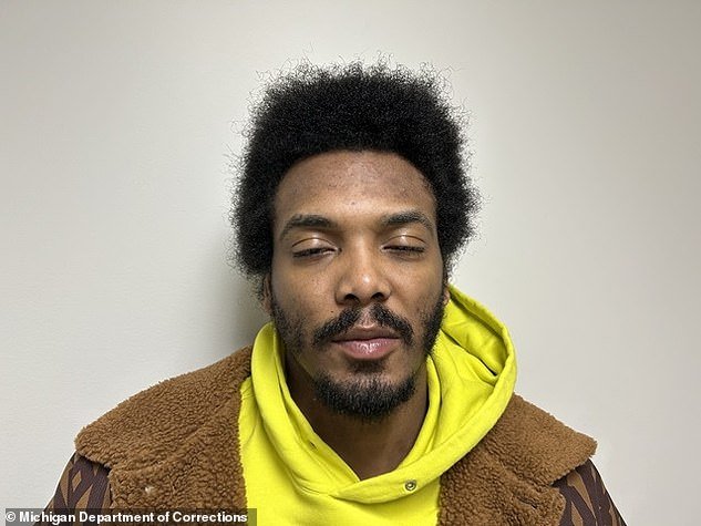 बेपत्ता माजी जायंट्स खेळाडूला सात महिन्यांपूर्वी गूढपणे गायब होण्यापूर्वी न भरलेल्या बाल समर्थनासाठी तुरुंगात टाकण्यात आले होते