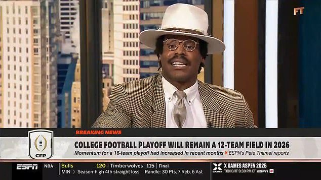 ‘अप्रासंगिक’ नोट्रे डेम बद्दल जंगली दाव्यानंतर ईएसपीएन दर्शकांद्वारे माजी एनएफएल स्टार कॅम न्यूटनने उडवले