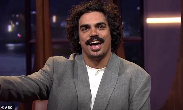 माजी AFL महान टोनी आर्मस्ट्राँग यांनी होस्ट केलेल्या ऑस्ट्रेलिया डेवर हल्ला करणाऱ्या नवीन शोची चौकशी करण्यासाठी एबीसीने बोलावले: ‘ऑल-टाइम लो’