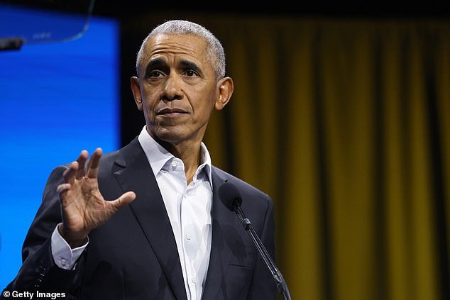 बराक ओबामा यांनी मिनेसोटामधील ॲलेक्स पेरेट्टी यांच्या गोळीबारावर ट्रम्प प्रशासनाचा निषेध करणारे दुर्मिळ राजकीय विधान केले.