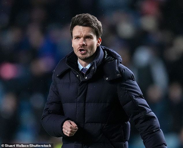 ‘हे चालू आहे’, रेंजर्सचे बॉस डॅनी रोहल म्हणाले की त्याचे विजेतेपद मिळवणारे खेळाडू हार्ट्सला पाहण्यासाठी तयार आहेत.