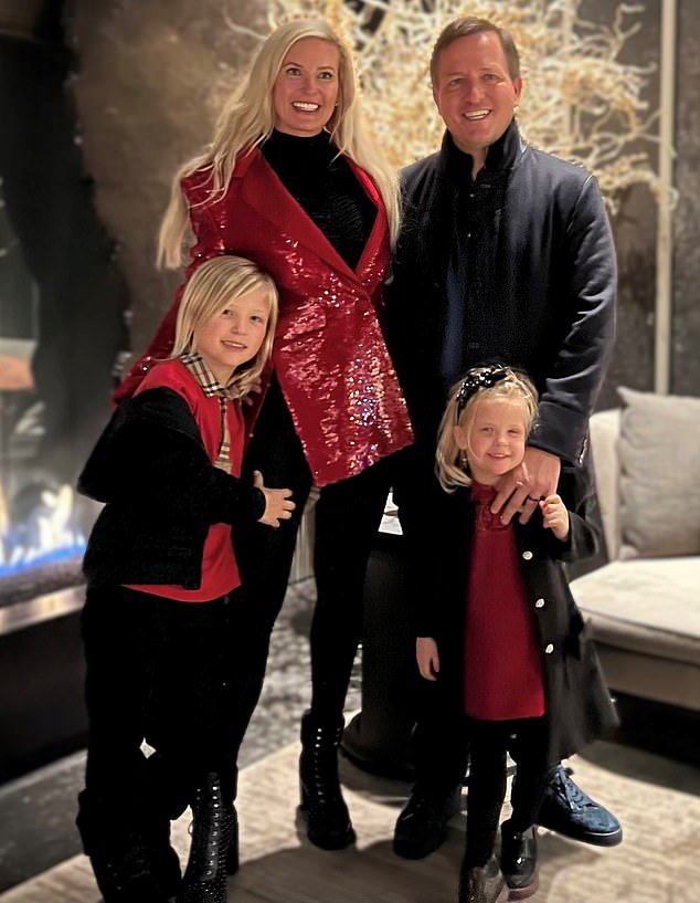 तीन सर्वोच्च वकील, एक कार्यक्रम नियोजक आणि एक पायलट पॅरिसला ‘मुली’ सहलीवर असताना एका खाजगी विमान अपघातात सहापैकी तीन जण ठार झाले आहेत.