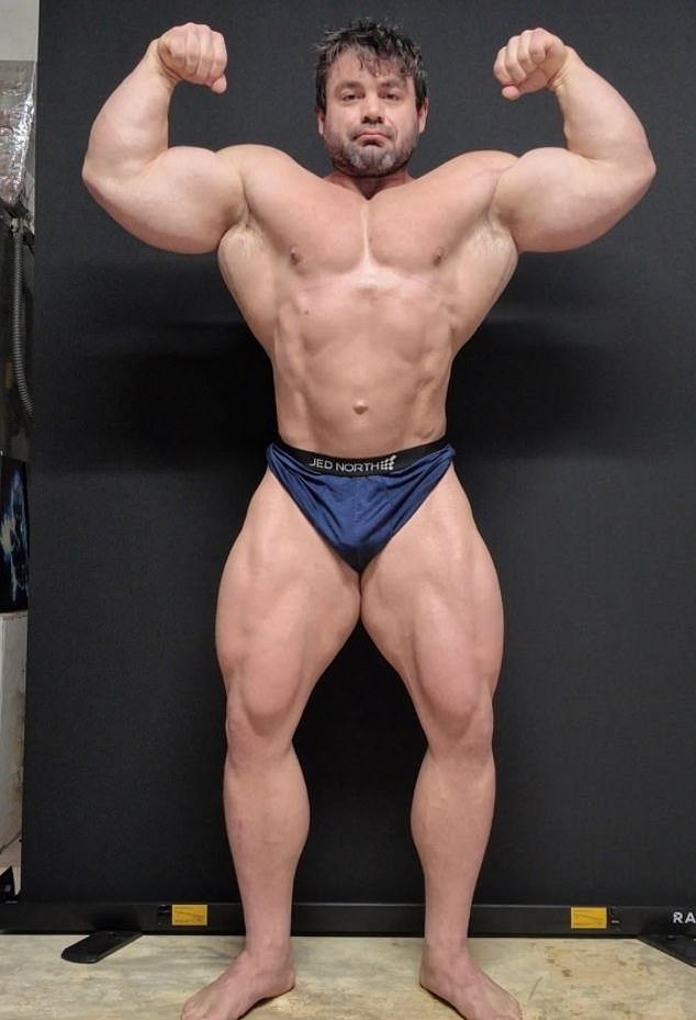 चॅम्पियन बॉडीबिल्डरचे 38 व्या वर्षी निधन झाले कारण शोकांतिकेने उध्वस्त पत्नीसह हृदयद्रावक संदेश शेअर केला