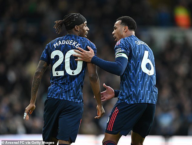 आर्सेनल बॉसने ‘मानसिकतेची’ प्रशंसा केल्याने मायकेल आर्टेटा बुकायो साका दुखापतीचे अद्यतन प्रदान करते कारण शीर्षकाचा पाठलाग करणाऱ्यांनी लीड्सचा पराभव करून विजयहीन धाव संपवली