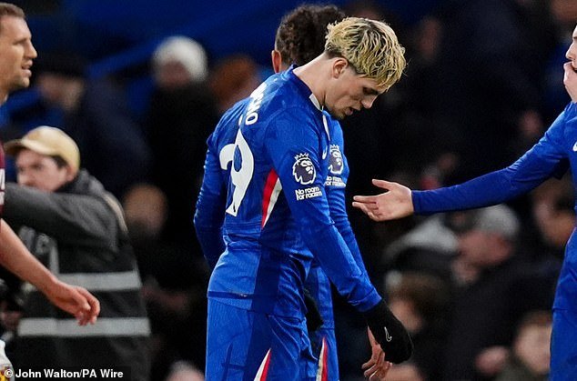 लियाम रोसेनियर अलेजांद्रो गार्नाचो आणि नवीन बॉसने शेवटी काही शिस्त प्रस्थापित केली आहे याची मुख्य चिन्हे कायरन गिल लिहितात.