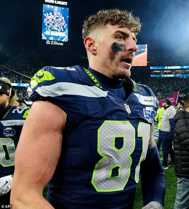 सुपर बाउल स्टेडियमच्या शेजारील इलेक्ट्रिकल सबस्टेशनवर भीती पसरली आहे… खेळाडू ‘चुंबकीय फ्रिक्वेन्सी’ मुळे होणाऱ्या दुखापतींबद्दल बोलतात