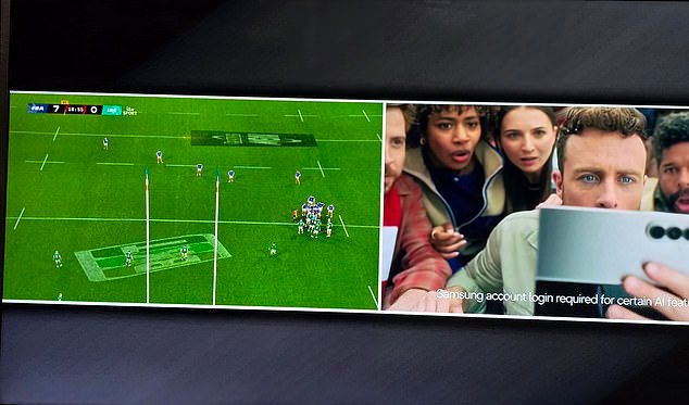 ITV वाटर ब्रेक स्प्लिट-स्क्रीन जाहिराती दर्शविण्यासाठी हलवित असताना वर्ल्ड कपच्या मध्य-सामन्याच्या जाहिराती येत आहेत