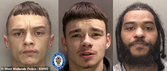 £2 दशलक्ष चोरीमध्ये घरे फोडताना आणि चोरीच्या इंजिनमध्ये बन्स खेचल्याचे व्हिडिओ ऑनलाइन पोस्ट केल्यानंतर मूर्ख कार चोरांना तुरुंगात टाकण्यात आले आहे.