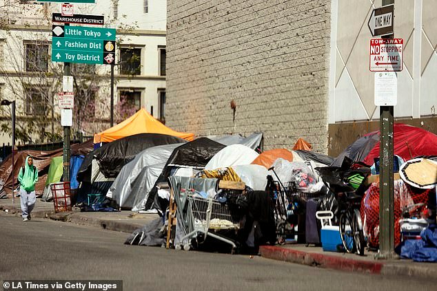 अमेरिकेतील सर्वात मोहक शहराची निराशाजनक घसरण उघडकीस आली आहे… आणि त्याच्या नशिबावर शिक्कामोर्तब करणारा अंतिम पेंढा