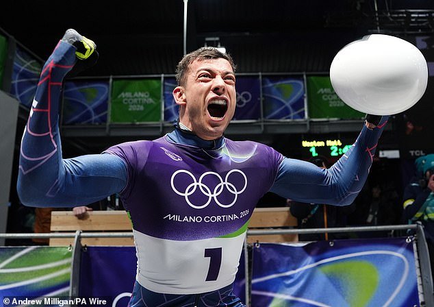 टीम GB ने शेवटी मिलान-कोर्टिना हिवाळी ऑलिंपिकमध्ये पहिले पदक जिंकले कारण मॅट वेस्टनने हृदयविकाराच्या अनेक दिवसांनंतर आणि जवळपास चुकल्यानंतर स्केलेटन गोल्डचा दावा केला.