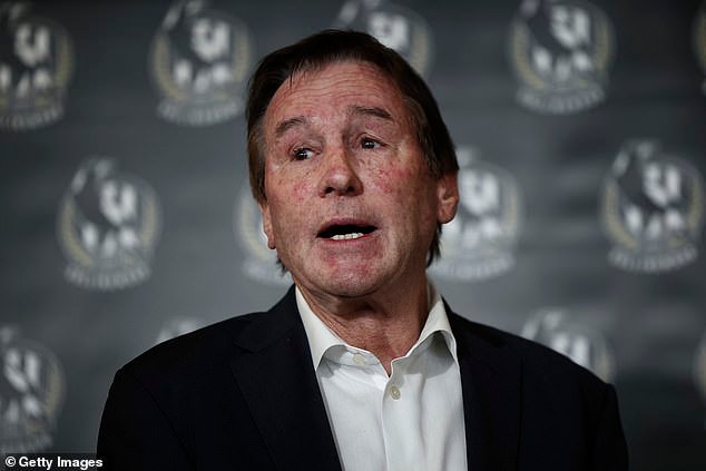 माजी कॉलिंगवूड बॉस कर्करोगाच्या लढाईतील भूमिकेतून पायउतार झाल्यानंतर आरोग्याचे मोठे अपडेट सामायिक करतात