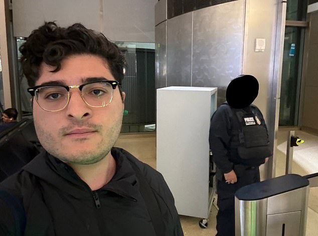 बिली इलिशच्या हवेलीत जाण्याच्या त्याच्या योजनेमुळे ऑस्ट्रेलियनला हद्दपार करण्यात आल्याचा दावा ट्रम्प प्रशासनाने नाकारला