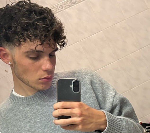 सरावाच्या वेळी कारने मारल्या गेलेल्या किशोरवयीन सायकलिंग स्टारसारखा भयपट