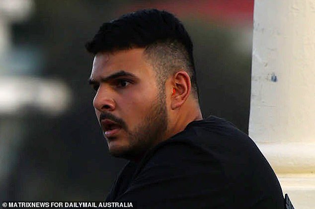 कथित बोंडी बीच शूटर नावेद अक्रमचे पहिले शब्द जेव्हा तो 15 लोक मारल्या गेलेल्या हल्ल्याप्रकरणी कोर्टात हजर होता.