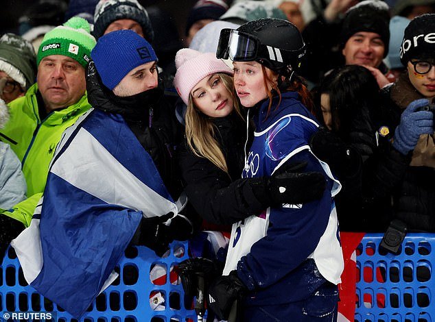 हिवाळी ऑलिम्पिकमध्ये कर्स्टी मुइरला दुसरा हृदयविकाराचा सामना करावा लागला: अलीकडील इतिहासाच्या क्रूर पुनरावृत्तीमध्ये मोठ्या वाऱ्यात कमी पडल्यानंतर टीम जीबी स्टार पुन्हा चौथ्या स्थानावर आहे