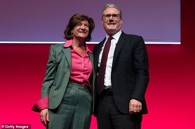 वेल्स फर्स्ट मिनिस्टर स्टामरला पाठिंबा दर्शवण्यास धीमे आहेत कारण ती ‘व्यस्त महिला’ आहे, असे कामगार सचिव म्हणतात