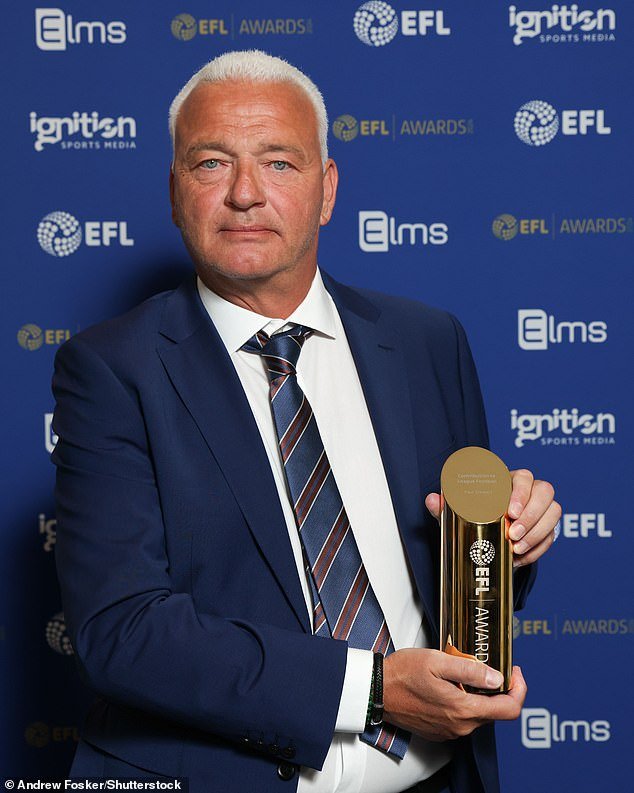 इंग्लंड आणि लिव्हरपूलचा माजी स्टार पॉल स्टीवर्ट बालवयीन प्रशिक्षकाकडून ‘चार वर्षांपासून दररोज’ लहानपणी लैंगिक शोषण केल्याबद्दल बोलला आहे.