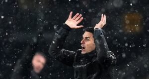 मिकेल अर्टेटाने वुल्व्हसह ड्रॉमध्ये केलेल्या कामगिरीबद्दल आर्सेनलच्या ताऱ्यांना फटकारले आणि कबूल केले की प्रदर्शनामुळे विजेतेपदाच्या शर्यतीत त्यांच्या मानसिक सामर्थ्यावर प्रश्नचिन्ह निर्माण झाले.