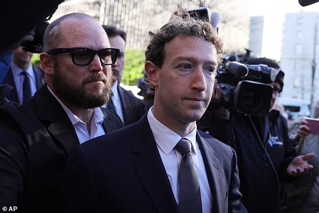 तणावग्रस्त कोर्टरूम द्वंद्वयुद्धादरम्यान त्याच्यावर “रोबोट” असल्याचा आरोप करणाऱ्या वकिलाच्या स्टिंगिंग प्रश्नाला मार्क झुकरबर्गचे विचित्र उत्तर