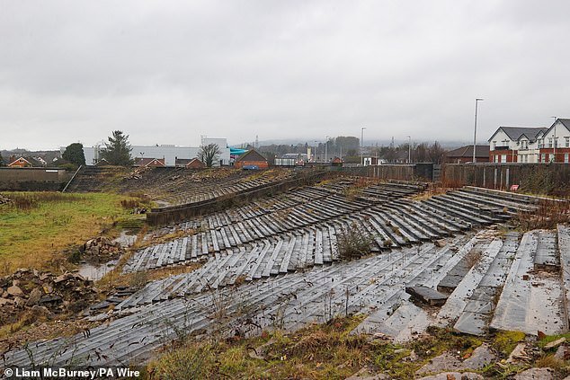 ANTRIM ABYSS: Antrim GAA चा इनसाइड ट्रॅक बेलफास्ट बेसचा फायदा असूनही काउंटीने हर्लिंग आणि फुटबॉलमध्ये सातत्याने कमी कामगिरी का केली आहे हे पाहतो.