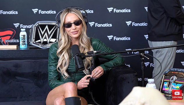 सुपर बाउल पार्टीत तिची थट्टा केल्यावर लोगान पॉलने ॲलिक्स अर्लची माफी मागितली