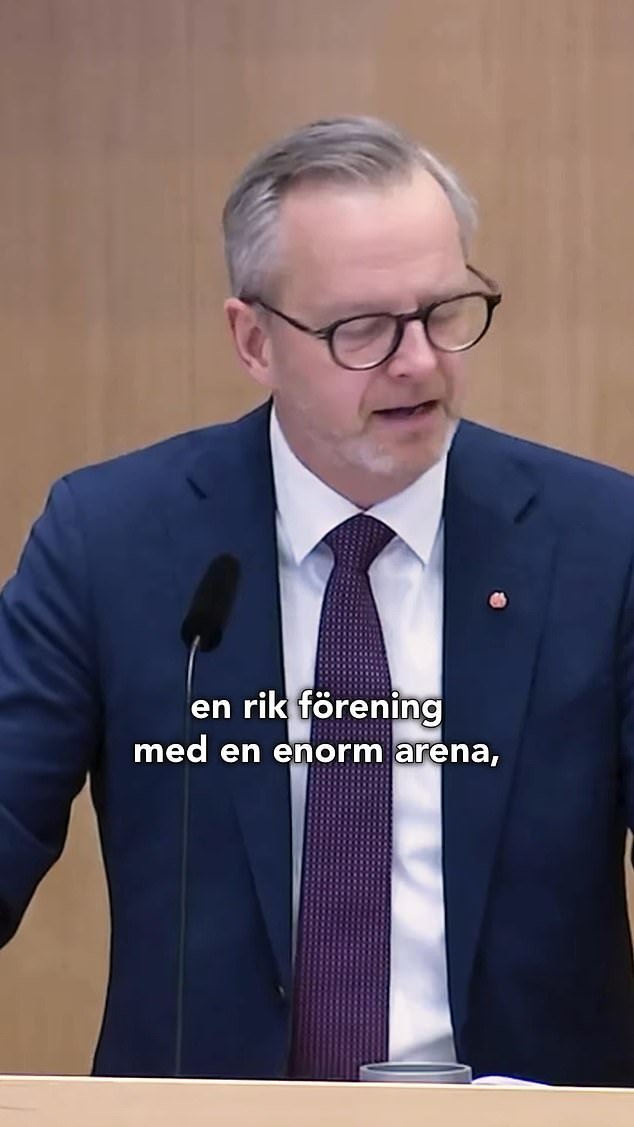 ‘आपली अर्थव्यवस्था विरळ आहे… भरपूर संधी आणि परिणाम नाही!’ स्वीडिश राजकारण्याने प्रीमियर लीग स्ट्रगलर्स टॉटेनहॅमवर विचित्र स्वाइप घेतला कारण ते निर्वासन लढतात