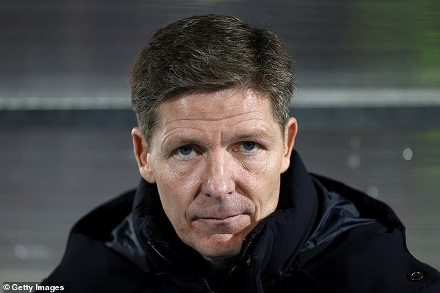 क्रिस्टल पॅलेस येथे ऑलिव्हर ग्लासनरची नवीनतम पत्रकार परिषद त्यांच्यासाठी शवपेटीतील अंतिम खिळा असू शकते – लांडगे विरुद्धच्या विजयाशिवाय काहीही त्याच्या कार्यकाळाच्या समाप्तीचे संकेत देईल.