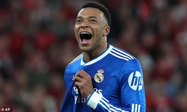 पीएसजीने पुष्टी केली आहे की ते क्लीयन एमबाप्पेला अश्रूपूर्ण तोडगा देण्यास क्लबला भाग पाडण्याच्या निर्णयावर अपील करणार नाहीत – कारण कुरुप कायदेशीर लढाई शेवटी संपुष्टात आली आहे.