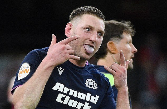 ग्रेगर टाउनसेंड कबूल करतात की स्कॉट्सना त्यांचे सहा राष्ट्रांचे स्वप्न जिवंत ठेवण्याची कोणतीही संधी असल्यास फ्रान्सविरुद्ध नवीन उंची गाठावी लागेल.