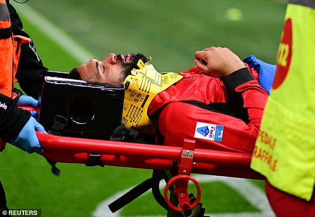 ३० वर्षीय इंग्लंडच्या स्टारला डोक्याला गंभीर दुखापत झाल्याने रुग्णालयात दाखल करण्यात आले आहे – आणि गंभीर दुखापतीनंतर तो ‘महिने’ बाहेर राहू शकतो.