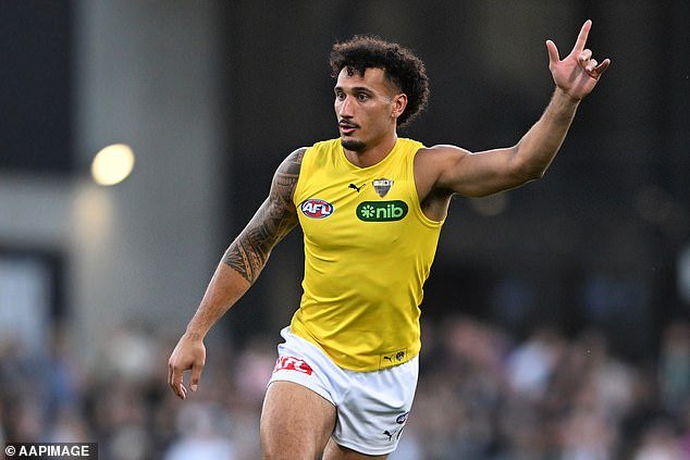 फूटी स्टार मायकेलटी लेफाऊ हिला पहाटे ३ वाजता ओढल्यानंतर ‘ड्रिंक पिऊन ड्रायव्हिंग मर्यादा दुप्पट’ होती.