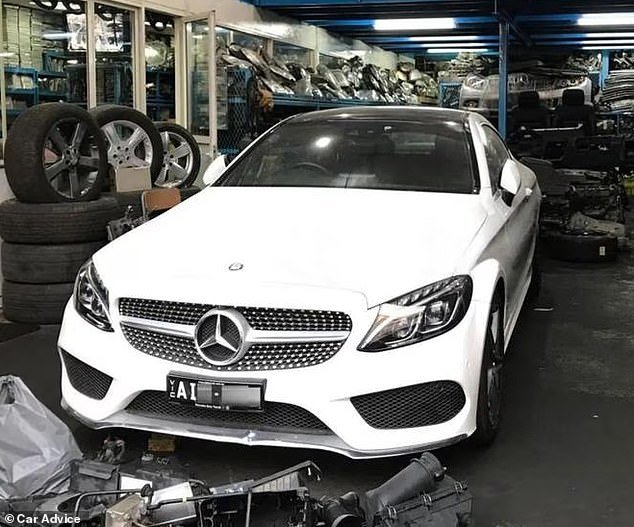 ही कार मेलबर्नमधून चोरीला गेली होती आणि अनपेक्षित ठिकाणी सापडली होती… आणि पोलिसांनी चेतावणी दिली की यामुळे एक चिंताजनक प्रवृत्ती दिसून येते