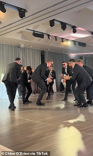 फूटी स्टारच्या पत्नीने जंगली लग्नाच्या कृतीसह ‘त्याला ‘कसे दिले’ हे उघड करते: ‘यानंतरही तू विवाहित आहेस का?’