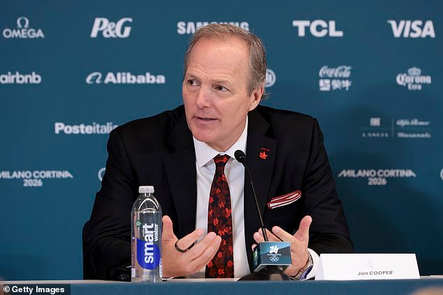 यूएसए संघाकडून सुवर्णपदक गमावल्यानंतर आक्रमक खेळ करत सॅल्टीने कॅनडाच्या हॉकी प्रशिक्षकाला ‘वेदनादायक पराभव’ म्हटले.