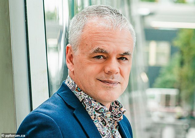 रिझव्र्ह बँकेने नुकतीच मोठी चूक केली आहे – आणि त्यासाठी तुम्हाला शिक्षा होईल: खूप उशीर होण्यापूर्वी त्यांना काय करण्याची आवश्यकता आहे