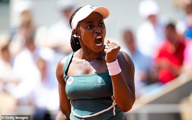 जोझी अल्टिडोने घटस्फोटाची घोषणा केल्यानंतर स्लोअन स्टीफन्सने रहस्यमयपणे मेक्सिकोमधील स्पर्धेतून माघार घेतली