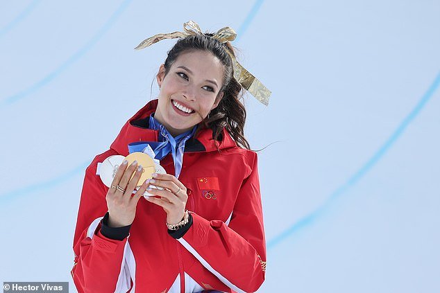 वादग्रस्त NFL MVP ने ‘अत्यंत आकर्षक’ पण ‘असह्य’ ऑलिम्पिक सुपरस्टार आयलीन गुला जंगली ऑन-एअर रँटमध्ये फटकारले