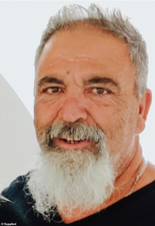 द कर्स ऑफ द टाउन बॉटम्स: बेबंद शेताची दुःखद बॅकस्टोरी जिथे अपहरण केलेले आजोबा ख्रिस बगसरियान यांचा मृतदेह सापडला होता.