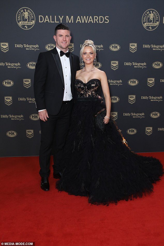 फूटी ग्रेट चाड टाउनसेंडला एनआरएल सीझन ओपनरसाठी लास वेगासला जाताना पॅरामेडिक्सने ‘भयानक’ परीक्षेत विमानातून उतरवले