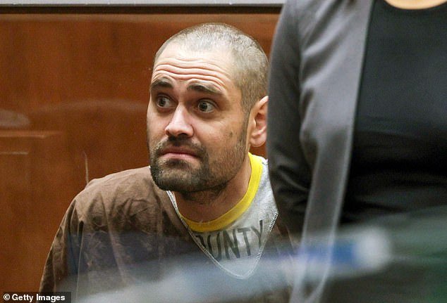 निक रेनरचे तुरुंगातील जीवन: ‘घृणास्पद सेक्स टॉक’… त्याचा एकमेव पाहुणा… घृणास्पद जेवण… आणि तो उंबरठ्यावर असल्याचे एक प्रमुख चिन्ह, हे सर्व त्याच्या तुरुंगातील पहिल्या खात्यात उघड झाले आहे.