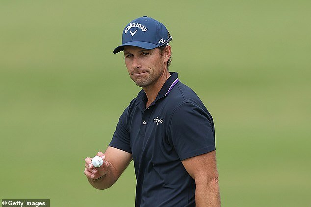 लिफ्टच्या शाफ्टवरून खाली पडलेल्या गोल्फ स्टारने या विचित्र घटनेवर आपले मौन तोडले आहे कारण या घटनेचे भयानक तपशील उघड झाले आहेत.